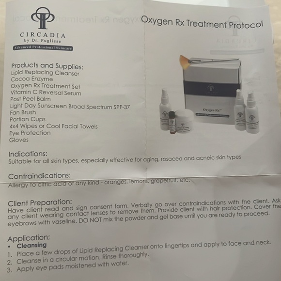 CIRCADIA Oxygen Rx Facial Mask - White and Blue - Picture 3 of 4